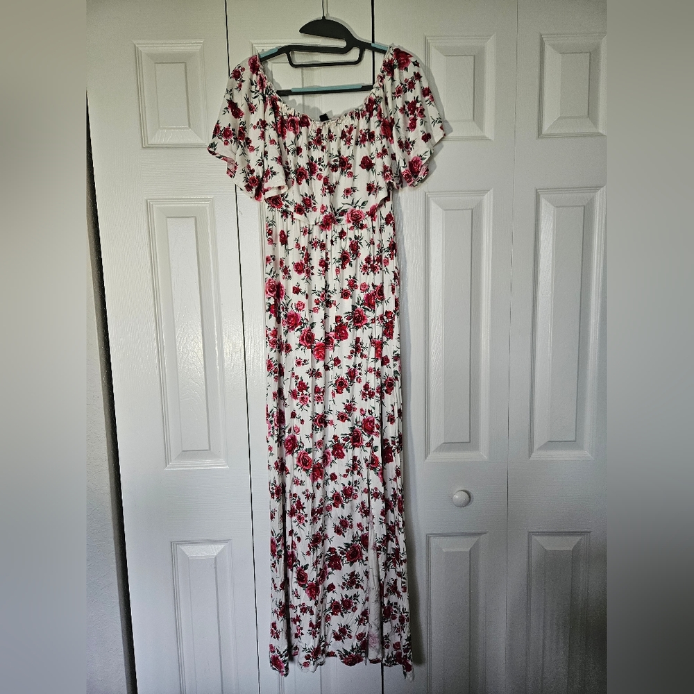 Off the shoulder maxi dress